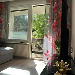 Cozy 2-room Flat With Sauna And Work Desk 公寓 *